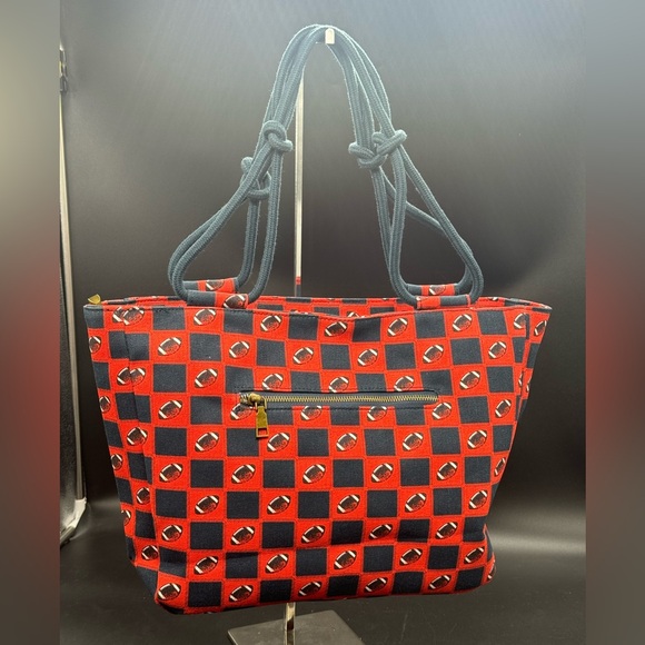 Classic Football Pattern Zippered Tote - Picture 2 of 8